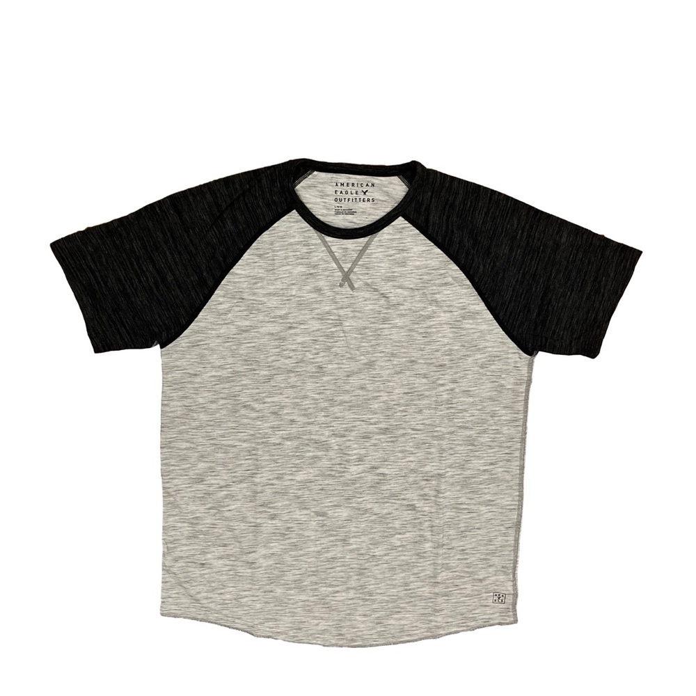 Men's Black and Gray T-Shirt